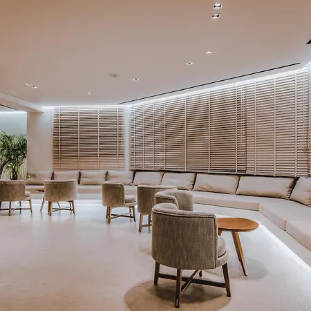Planos Hotel فندق